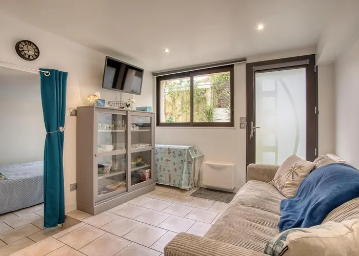 Charmante Maison Proche Apartment Royan