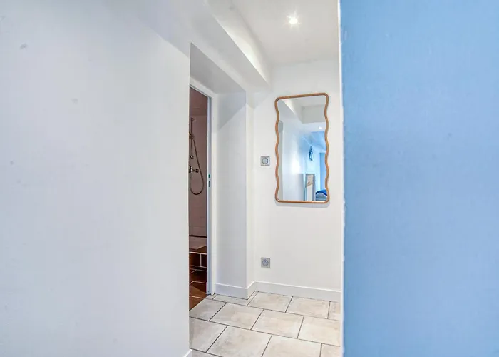 Charmante Maison Proche Apartment *